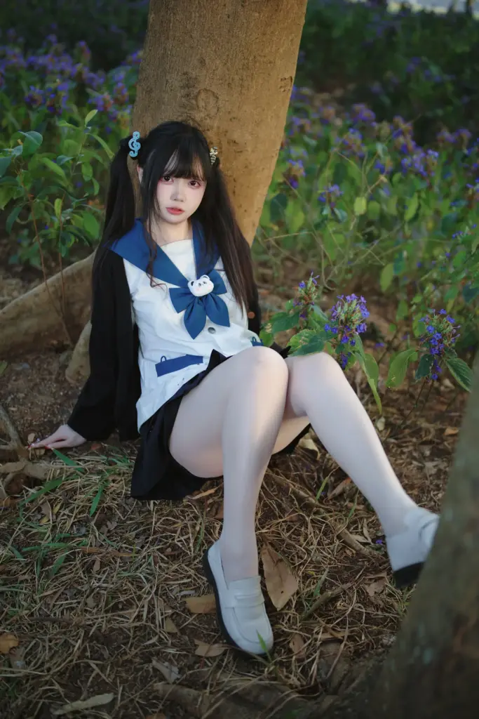 户外森林花丛 JK 制服氛围感写真