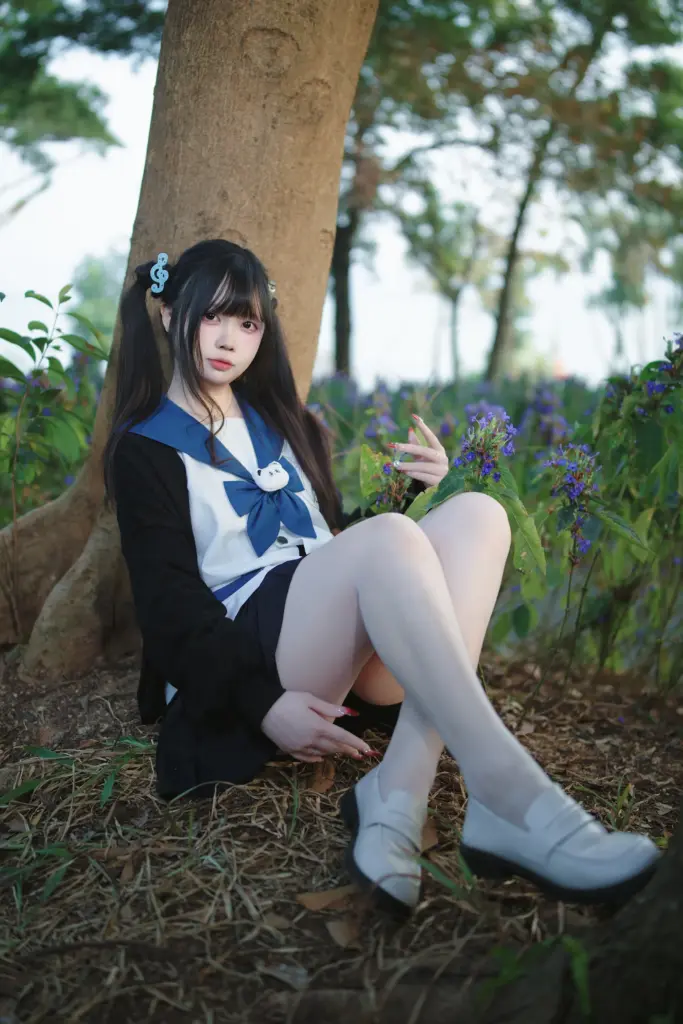 双马尾音符发饰软萌 JK 少女写真