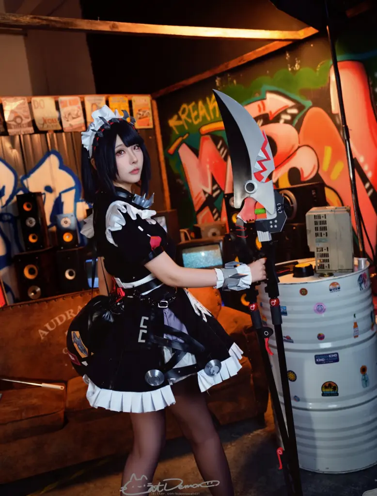 CatDemon 喵崽 艾莲・乔手持鲨刃武器战斗姿态 cos