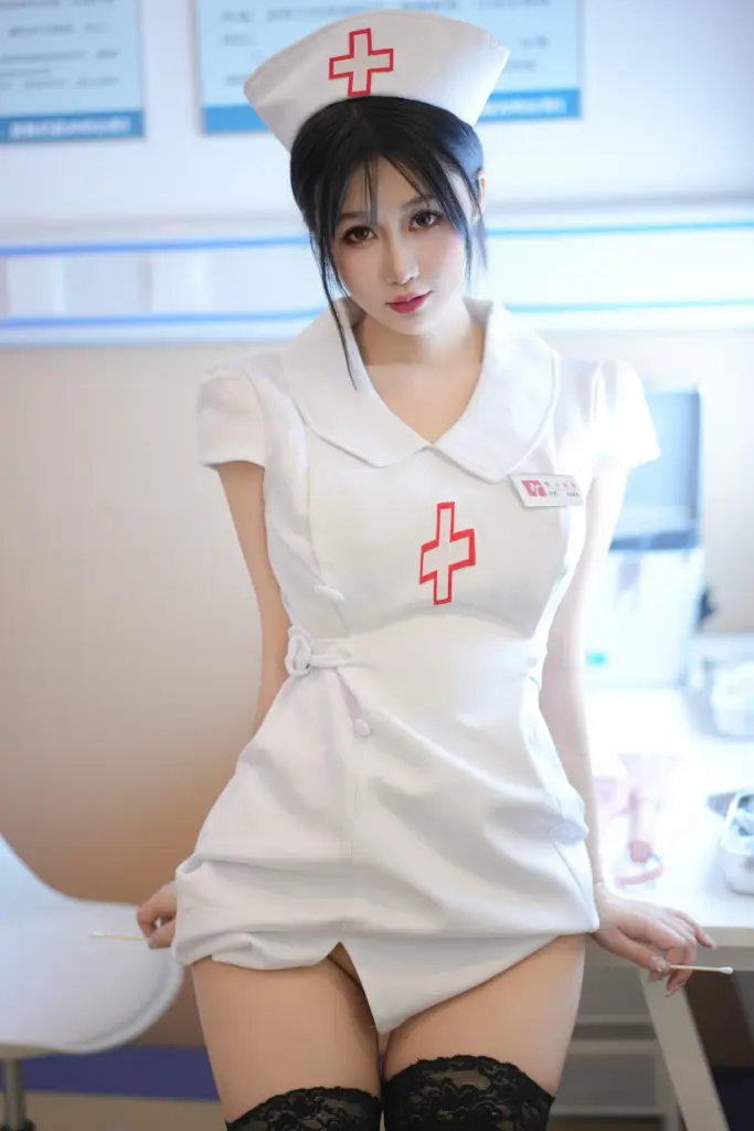 laura 阿姣 VIP 医护病房主题全套写真