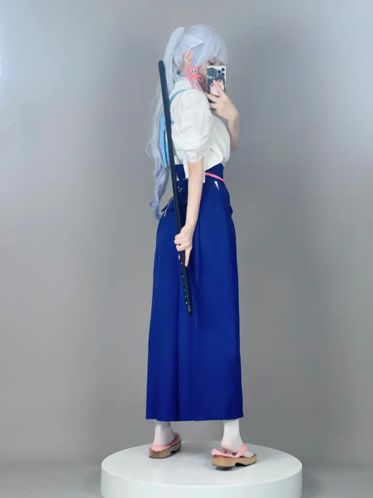 神里绫华 cos，幼愛 Youmeko《原神》和风武士棚拍人像