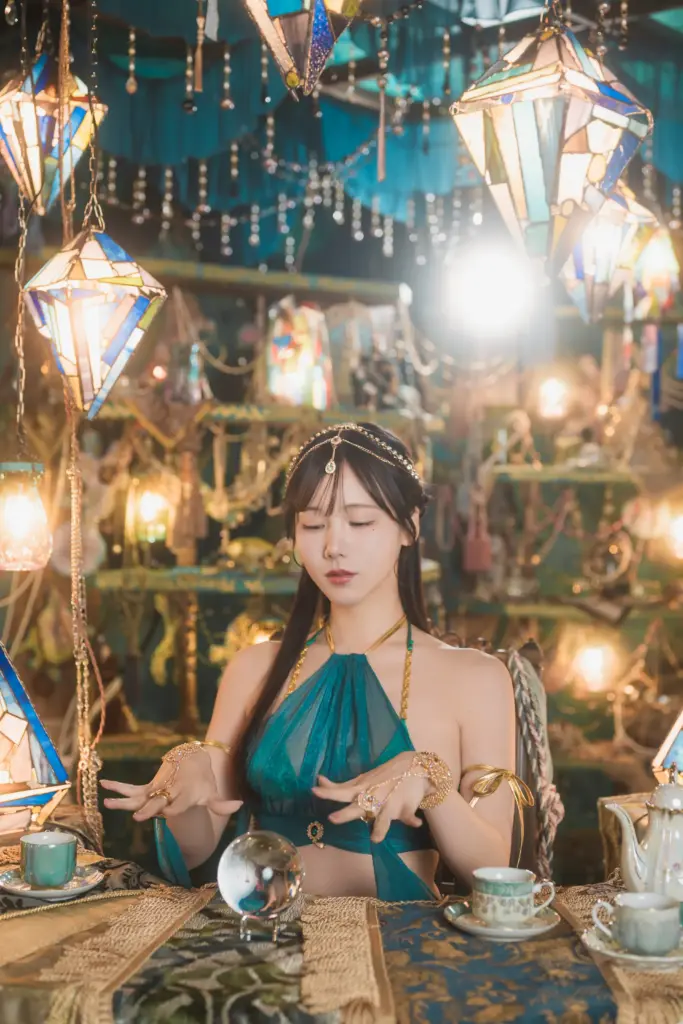 けん研写真,Crystal 2026 生誕异域占卜师主题人像
