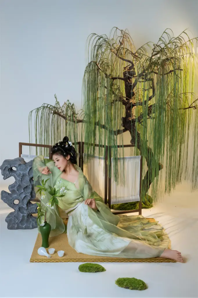 奈汐酱 nice 写真,青瓷花瓶茶器新中式古风写真