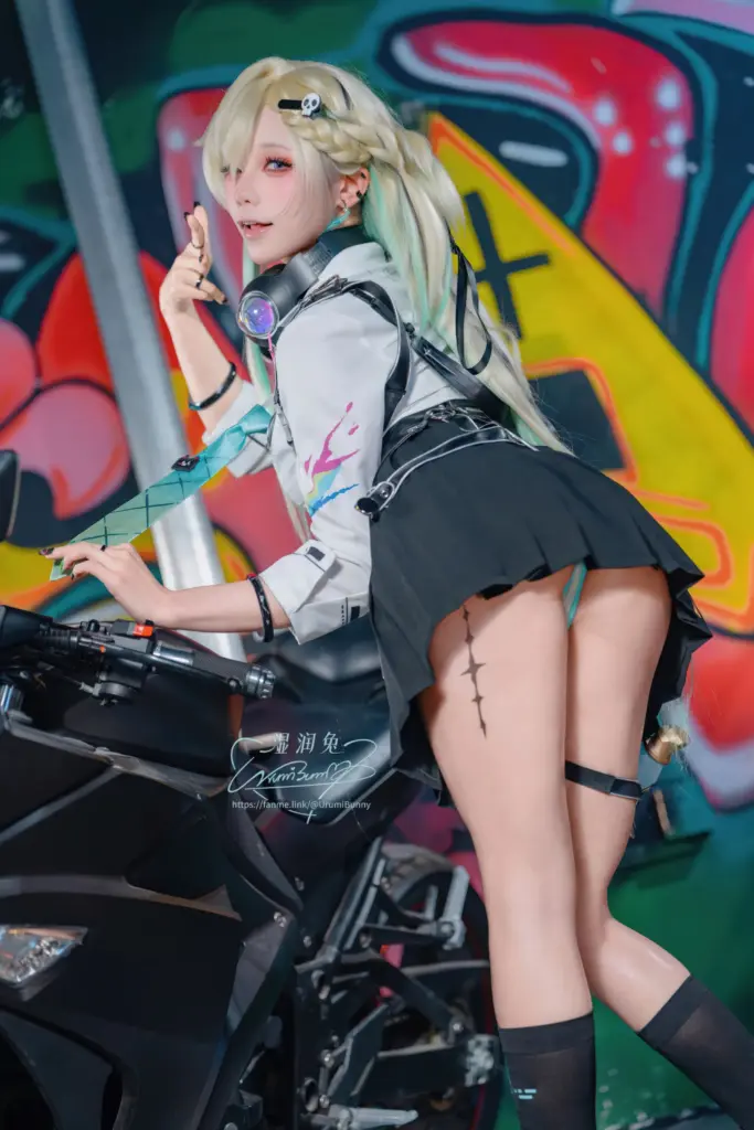 咬一口兔娘 wink 俏皮高清 cos 特写