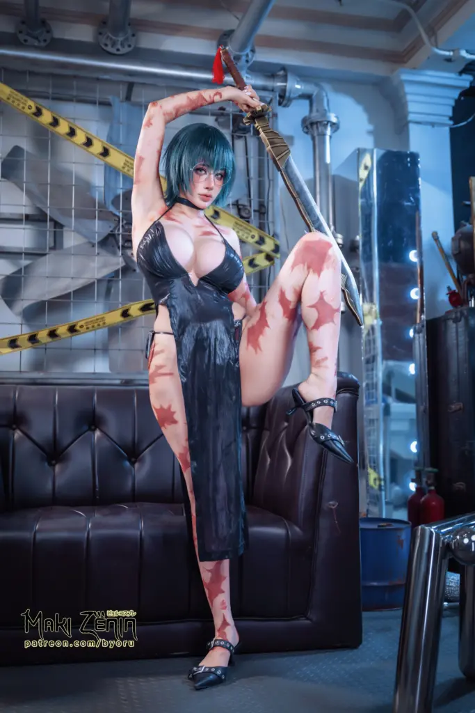 禅院真希 cos,Byoru 墨绿色短发圆框眼镜成片