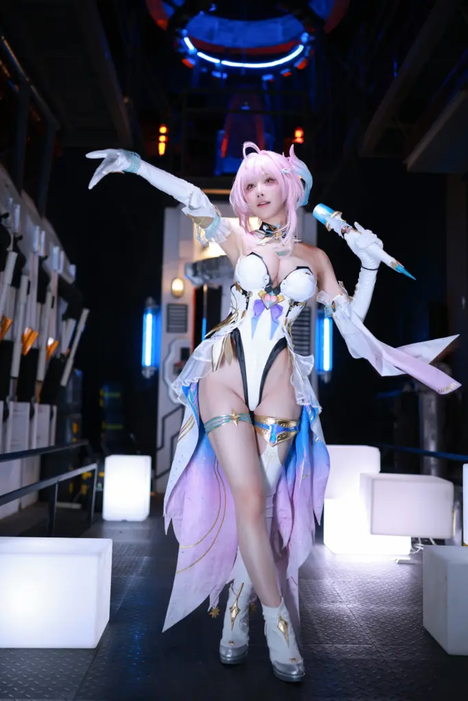 爱弥斯 cos，水淼 Aqua 未来偶像战衣爱弥斯角色还原写真