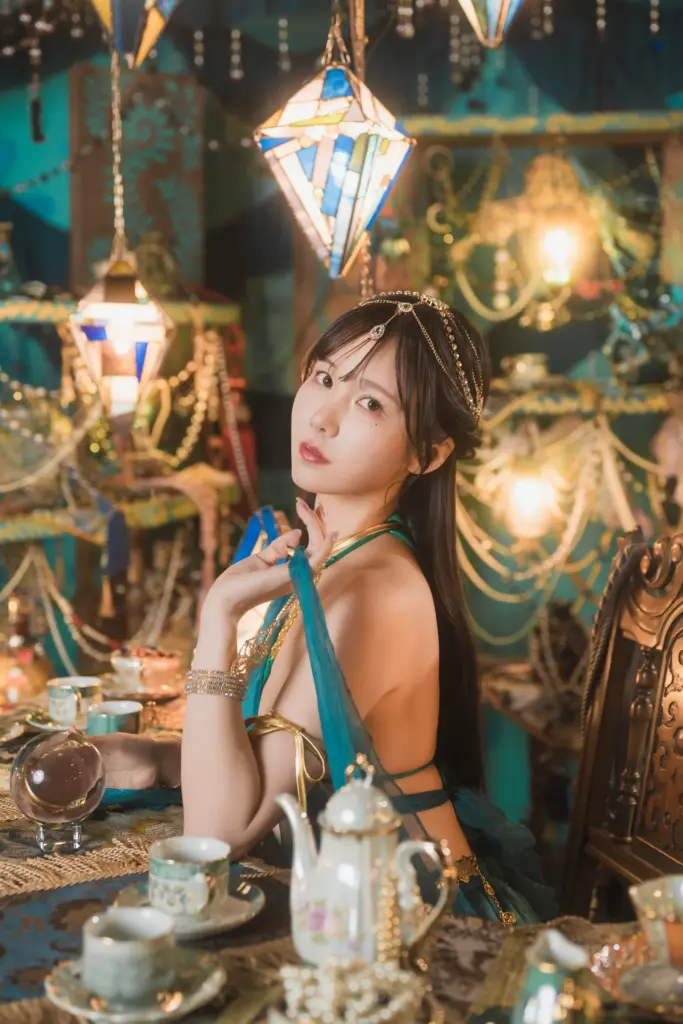 けん研写真,Crystal 2026 生誕占卜室暖调光影摄影