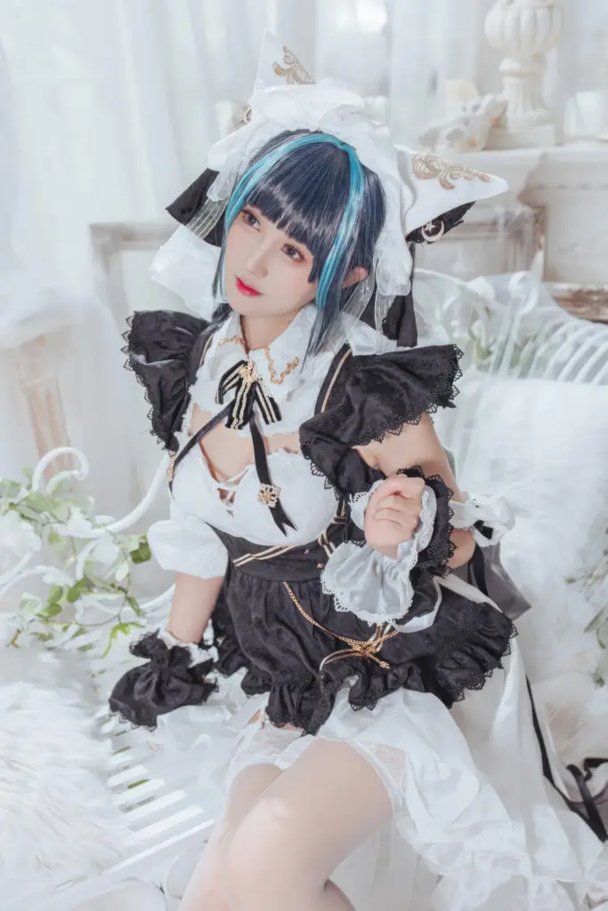 柴郡 cos,《碧蓝航线》柴郡 cos 羽生三未白纱布景摄影