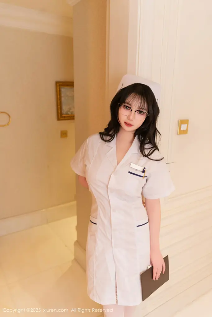 软情写真，秀人网 No.10152 软情温柔护士制服大片